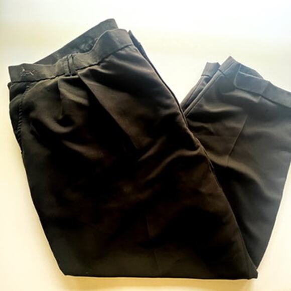 Greg Norman Black Slacks with Cuffed Hem 50x30 RN 69421. - Picture 3 of 9